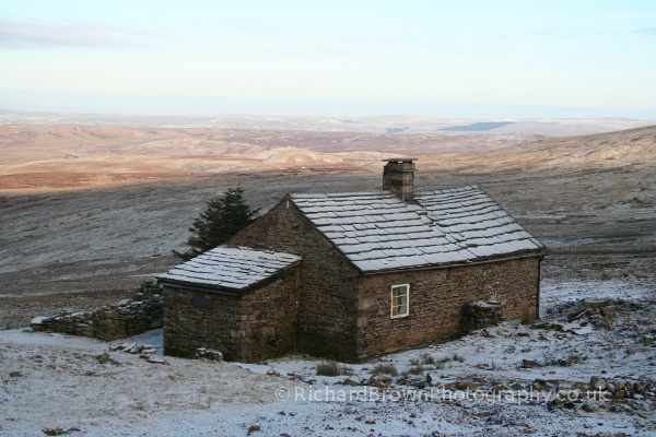 photo of Greg's Hut on Cross Fell